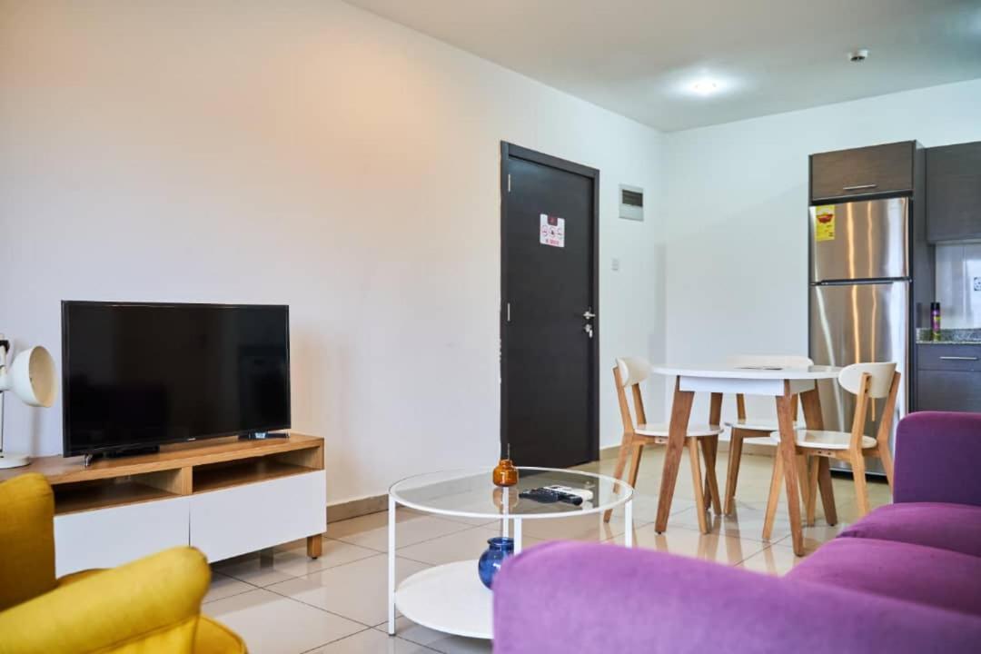 The Gallery Luxury Suites Cpg East Legon Extérieur photo