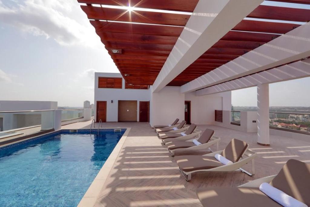The Gallery Luxury Suites Cpg East Legon Extérieur photo