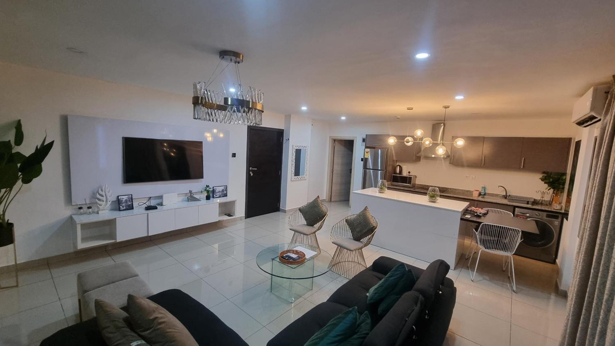 The Gallery Luxury Suites Cpg East Legon Extérieur photo