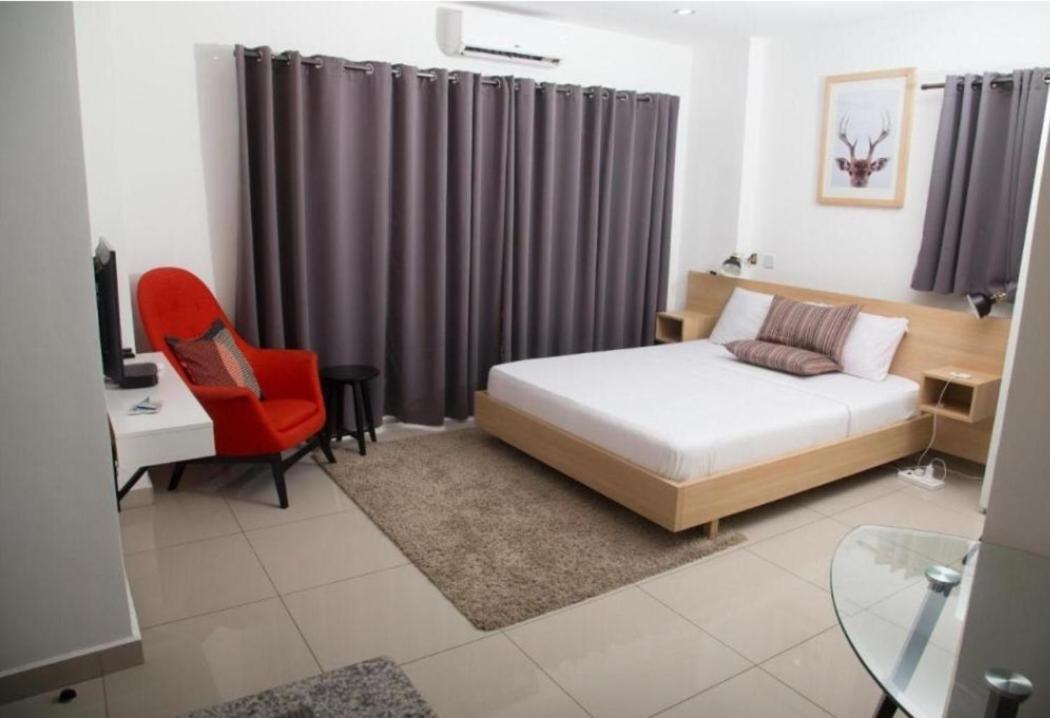 The Gallery Luxury Suites Cpg East Legon Extérieur photo
