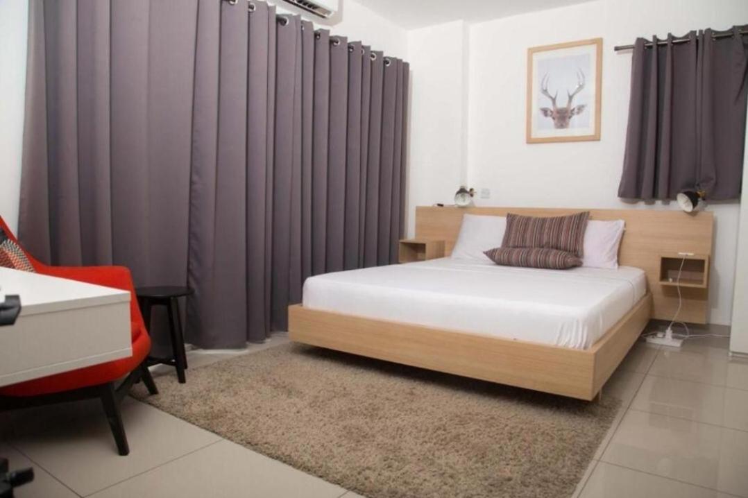 The Gallery Luxury Suites Cpg East Legon Extérieur photo