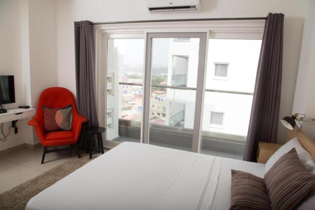 The Gallery Luxury Suites Cpg East Legon Extérieur photo